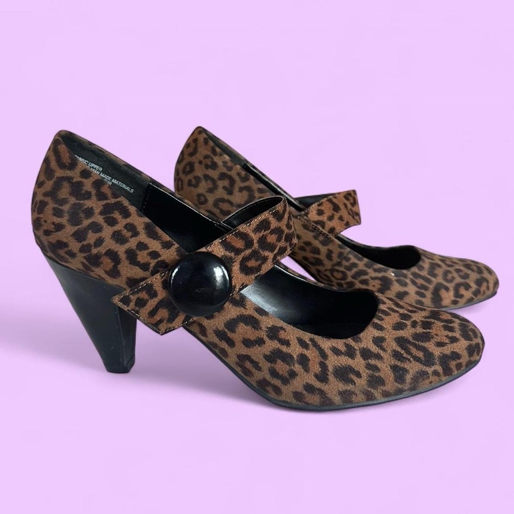 Jaclyn Smith Brown Leopard Heels